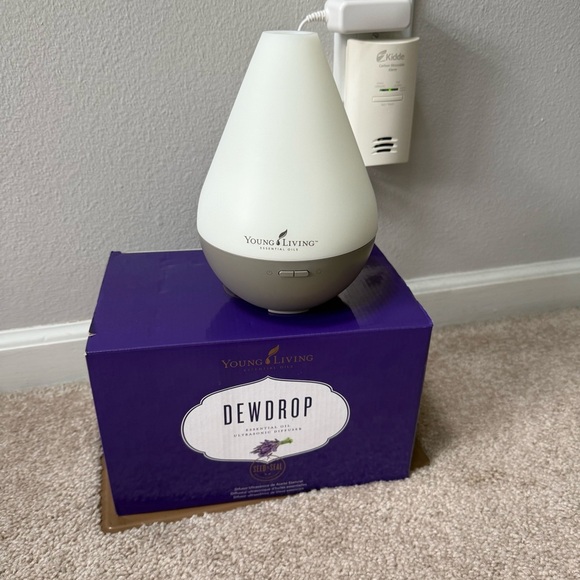NWT Young Living Dewdrop Diffuser - Picture 2 of 9